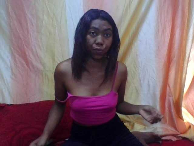Harliva live cam on BongaCams