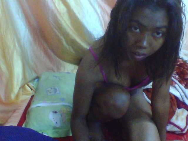 Harliva live cam on BongaCams