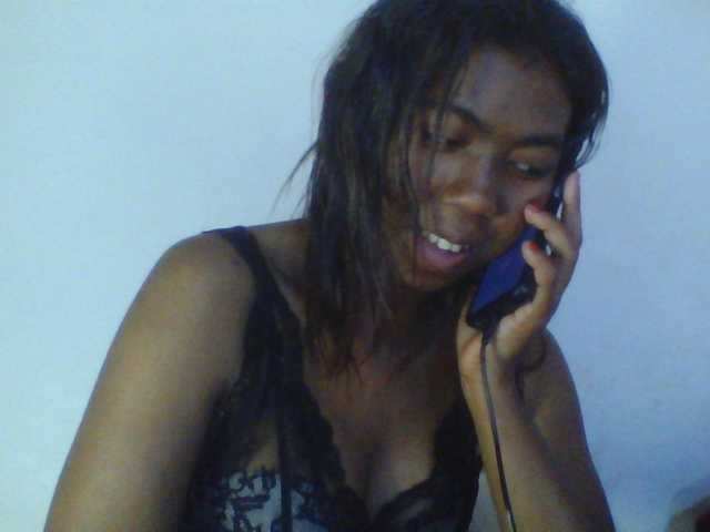 Harliva live cam on BongaCams