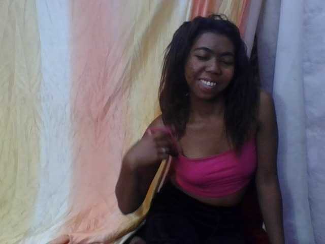 Harliva live cam on BongaCams