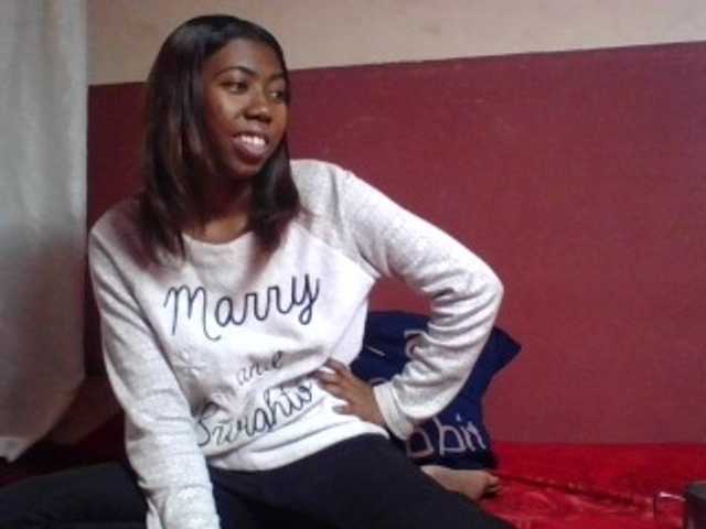 Harliva live cam on BongaCams