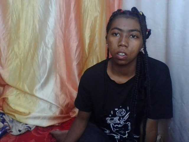 Harliva live cam on BongaCams