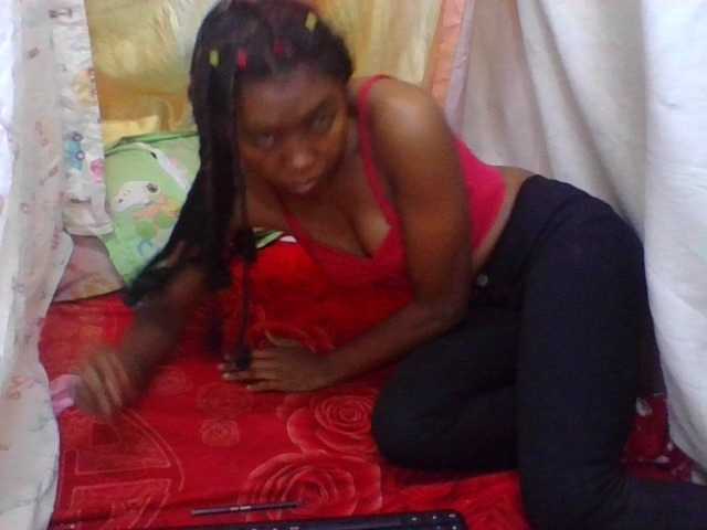 Harliva live cam on BongaCams