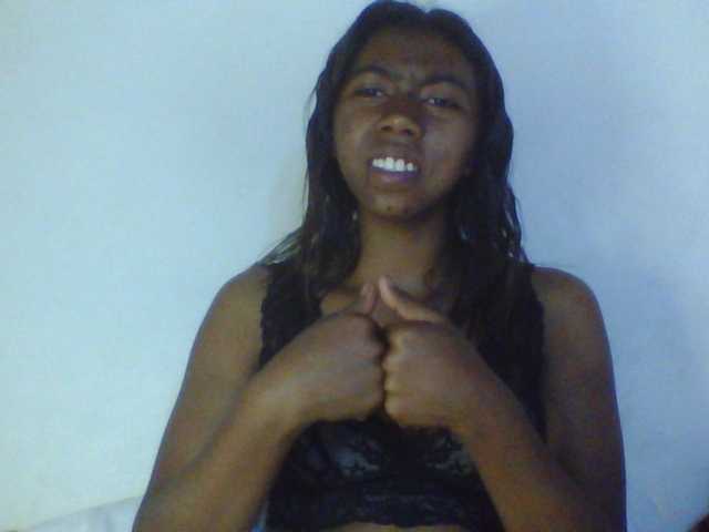 Harliva live cam on BongaCams