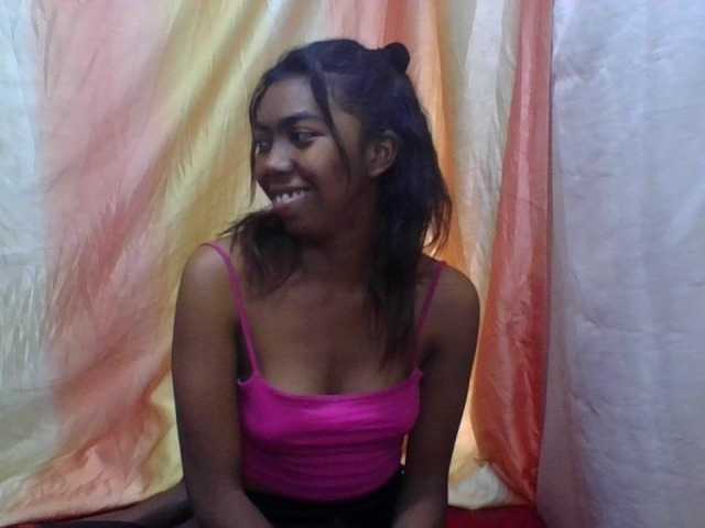 Harliva live cam on BongaCams