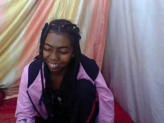Harliva live cam on BongaCams