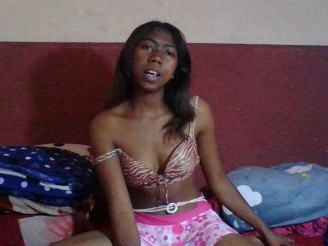 Harliva live cam on BongaCams