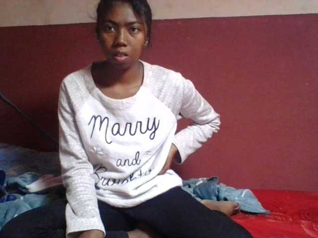 Harliva live cam on BongaCams