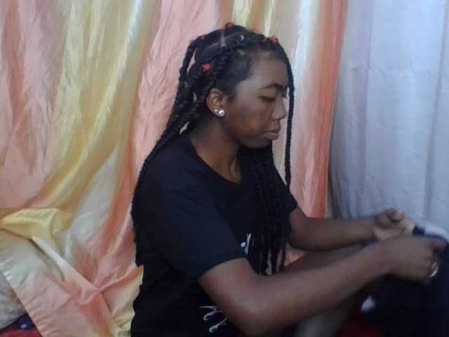 Harliva live cam on BongaCams