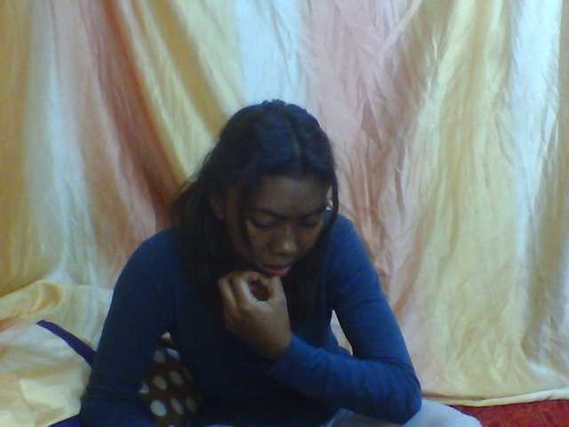 Harliva live cam on BongaCams