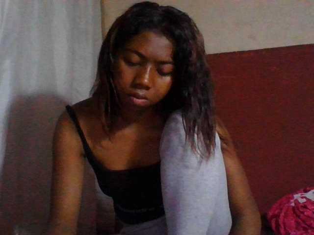 Harliva live cam on BongaCams