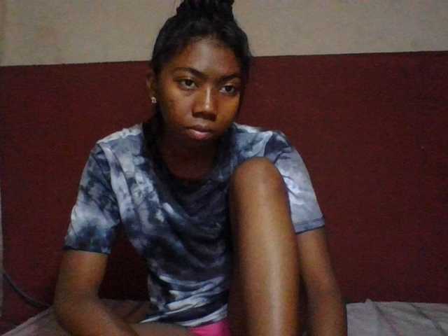 Harliva live cam on BongaCams