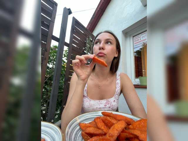 Live трансляция LivLauren - slutnetki.online