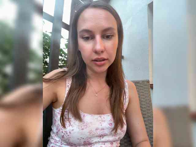 LivLauren webcam