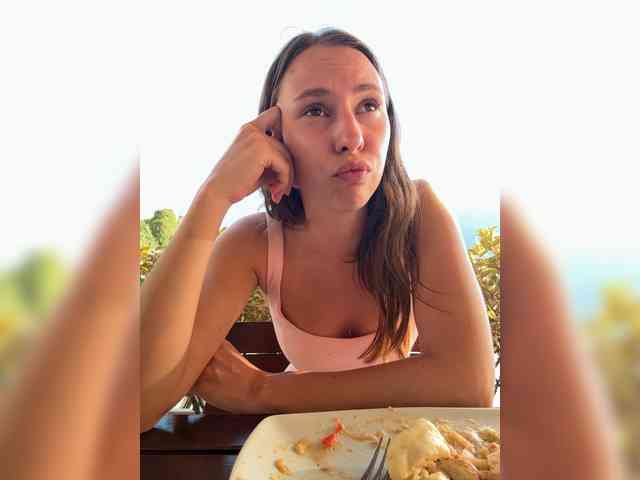 LivLauren webcam