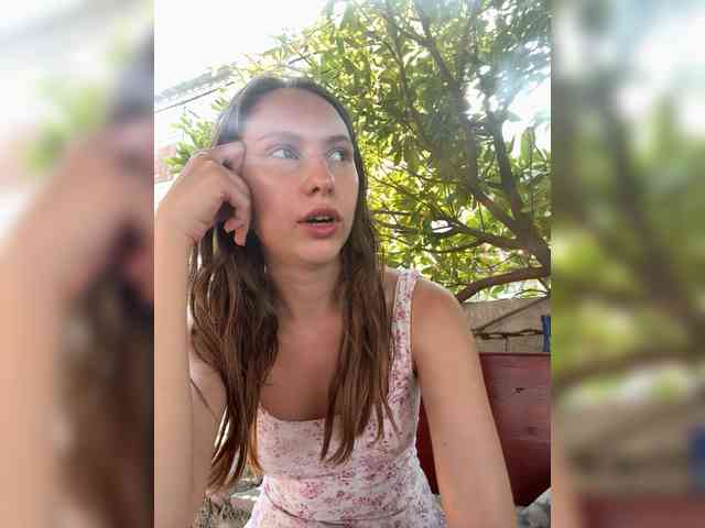 LivLauren webcam