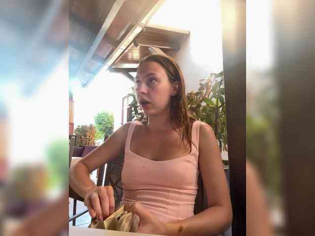 LivLauren webcam