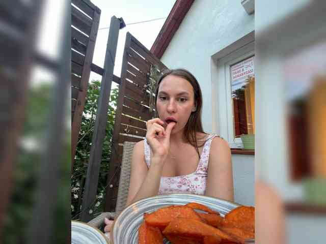 LivLauren webcam