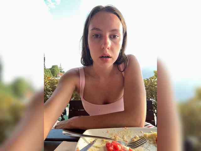 LivLauren webcam