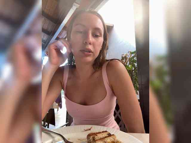 LivLauren webcam
