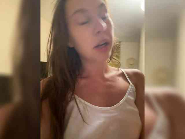 LivLauren webcam