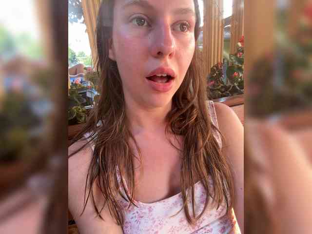 LivLauren webcam