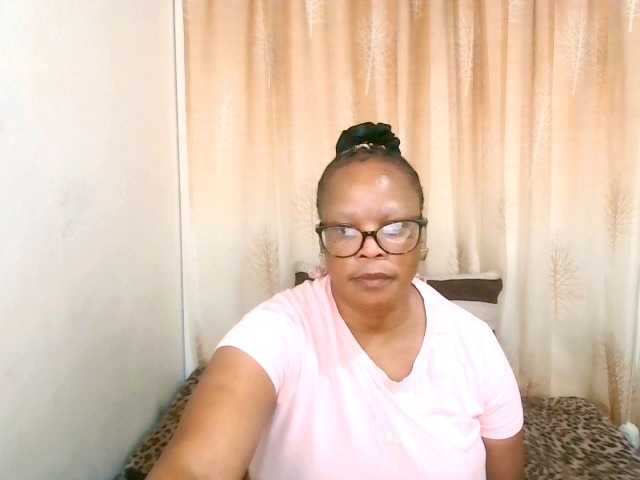 Ebonybloom69 live cam on BongaCams