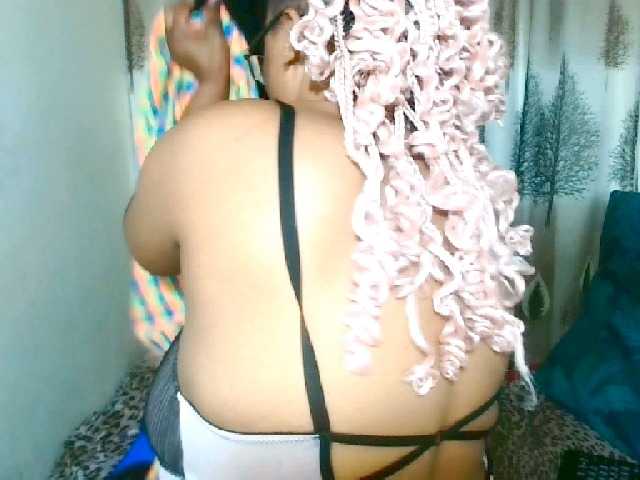 Ebonybloom69 live cam on BongaCams