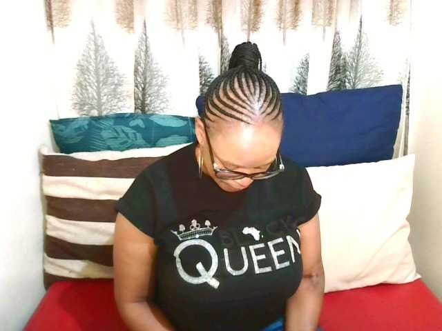 Ebonybloom69 live cam on BongaCams