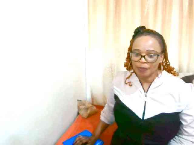 Ebonybloom69 webcam