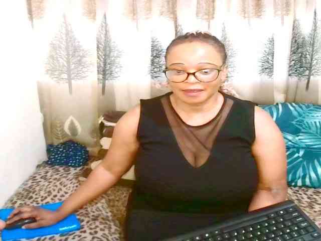 Ebonybloom69