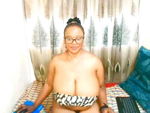 Ebonybloom69 webcam
