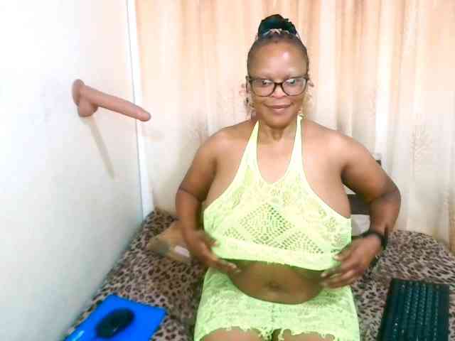 Ebonybloom69
