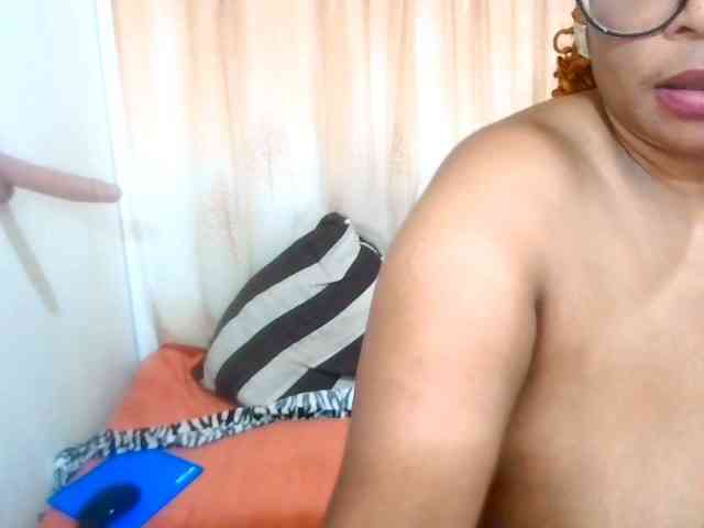 Ebonybloom69 webcam