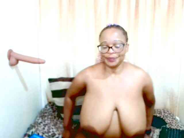 Ebonybloom69 webcam