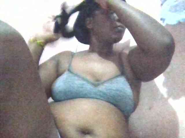 Milky-ebony webcam