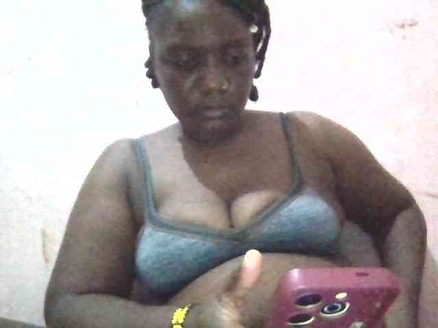 Milky-ebony webcam