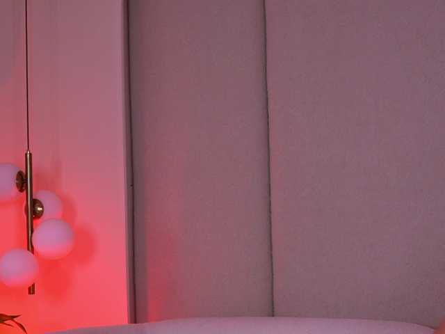 IliriaKara live cam on BongaCams