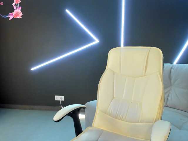 EllaFex, en directo ahora en BongaCams