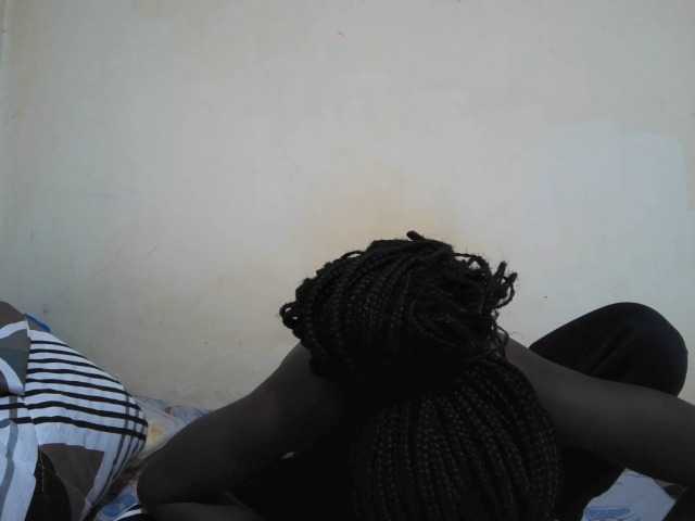 pretty-valerie live cam on BongaCams