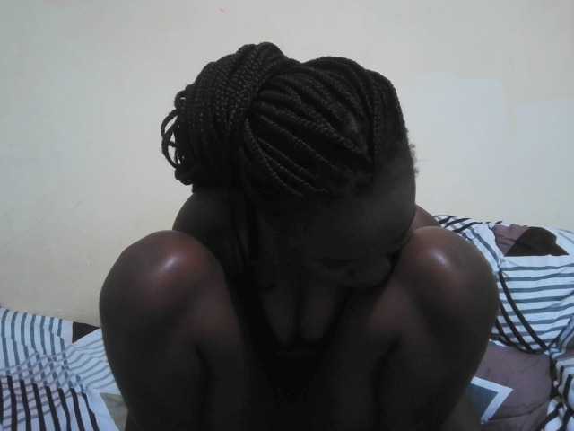 pretty-valerie