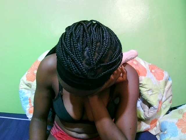pretty-valerie