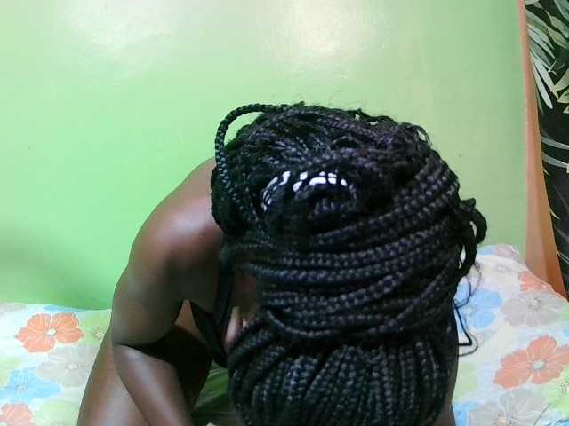 pretty-valerie