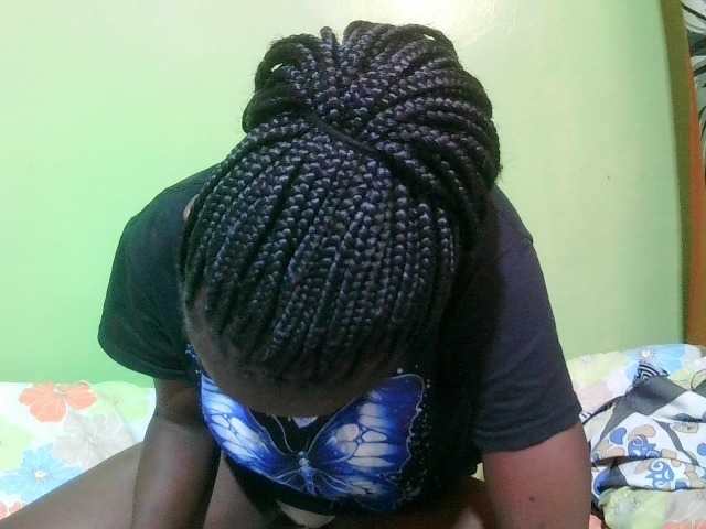 pretty-valerie