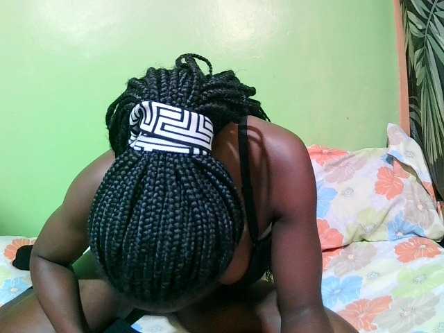 pretty-valerie