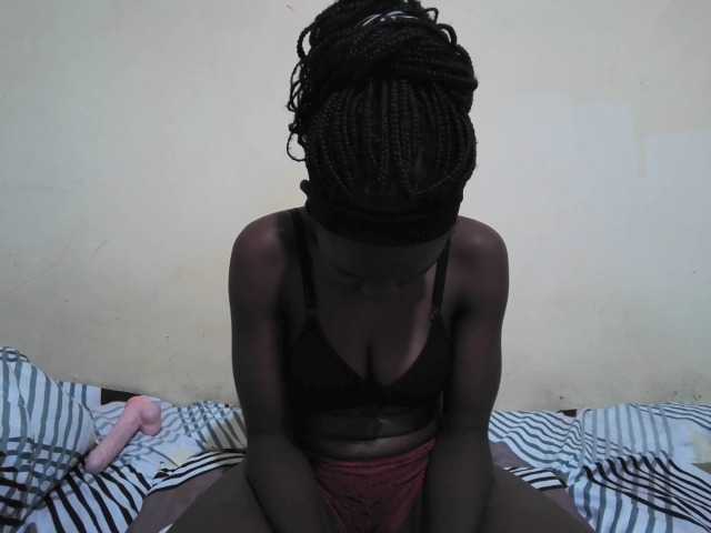 pretty-valerie