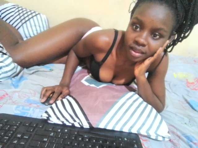 pretty-valerie