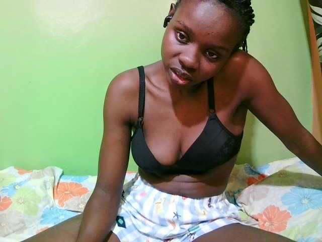 pretty-valerie