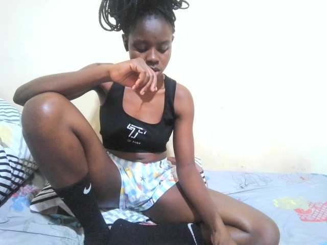 pretty-valerie