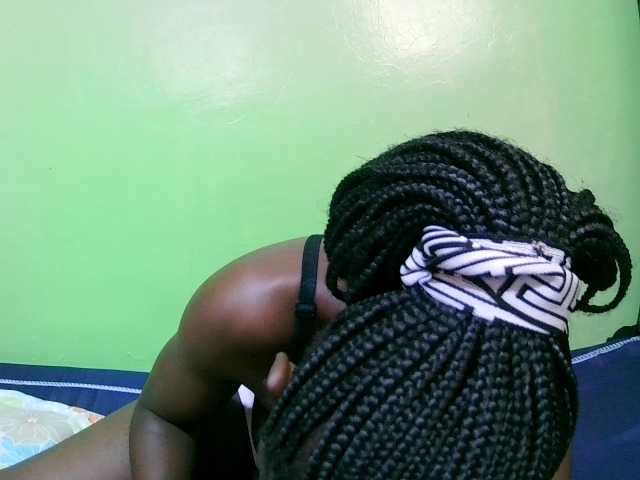 pretty-valerie